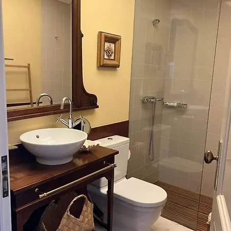 Spacious With Private Pool In *
