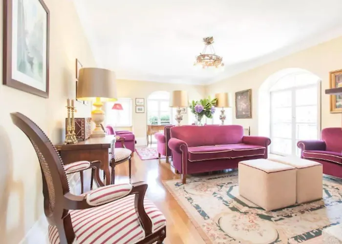 Spacious With Private Pool In Esposende *