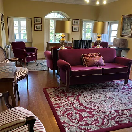 Villa Spacious With Private Pool In Esposende