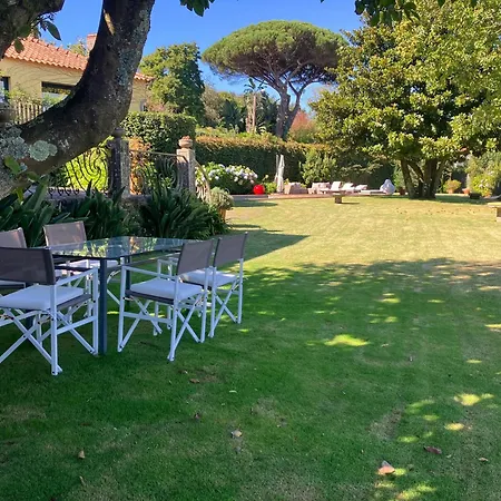Villa Spacious With Private Pool In