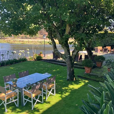 Spacious With Private Pool In