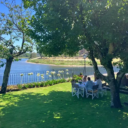 Spacious With Private Pool In Villa Esposende