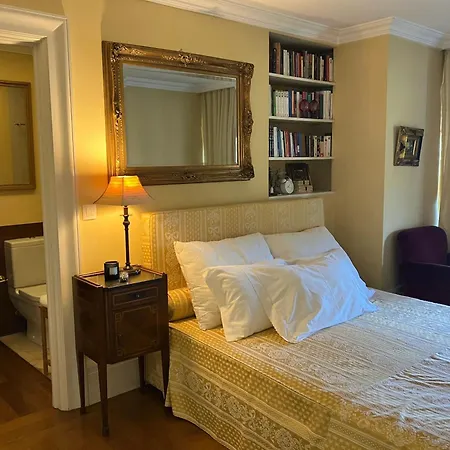 Villa Spacious With Private Pool In