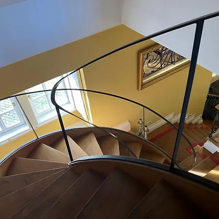 Villa Spacious With Private Pool In Esposende