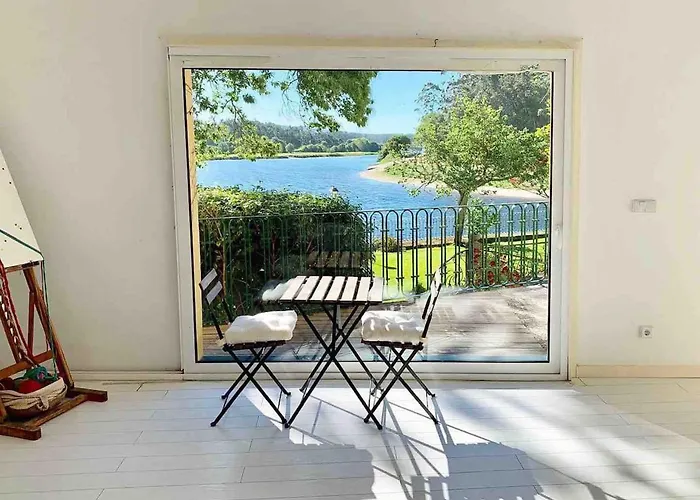 Spacious With Private Pool In Esposende