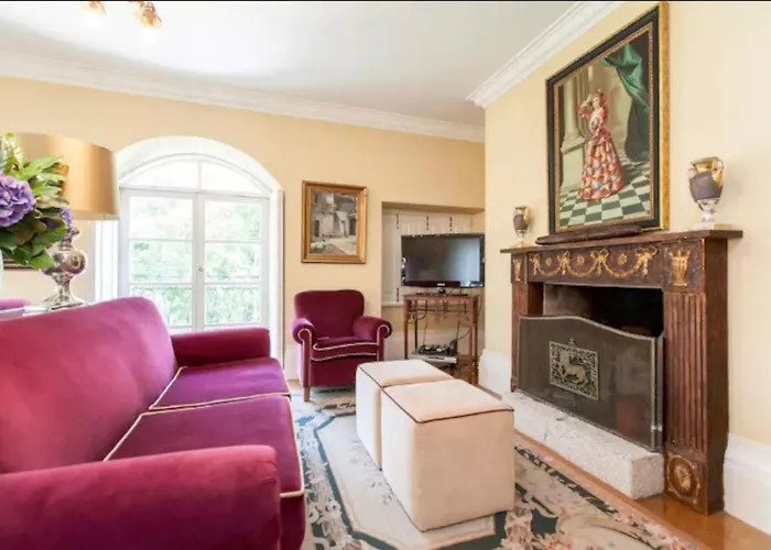 Villa Spacious With Private Pool In