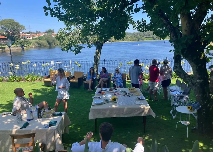 Spacious With Private Pool In Esposende Willa